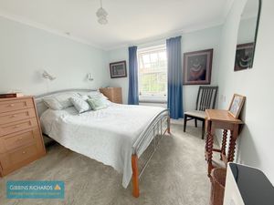 Photo 5- click for photo gallery